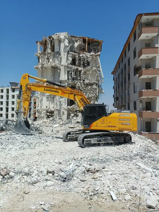 Antalya Palplanş: kentsel dönüşüm sahasında yıkım ve kazı